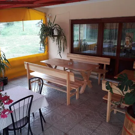 Prenociste Vitas Nocleg ze śniadaniem Miljevina